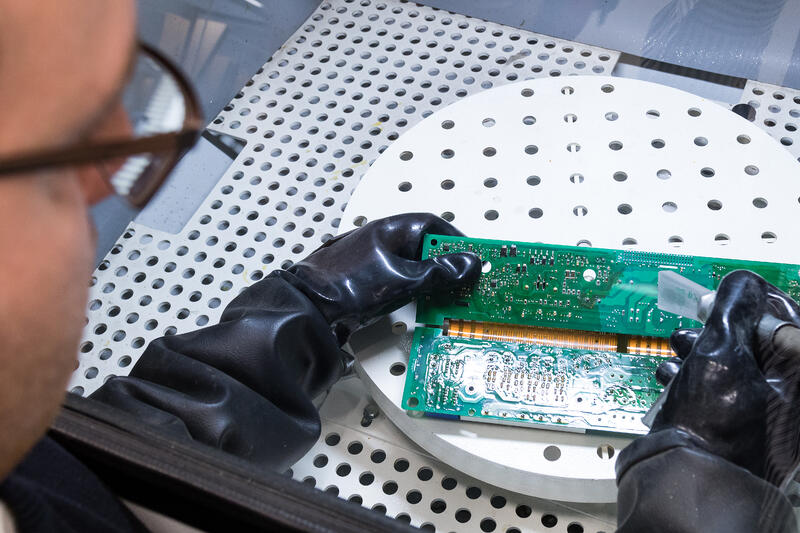 Limpiar placas electronicas